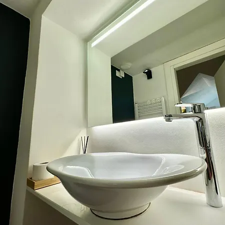 New Bonsai- Centro Garibaldi Appartamento *